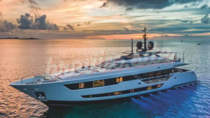 Read more about the article Luxury Yacht Rental Pricing: What You Need to Know to Plan the Ultimate Escape